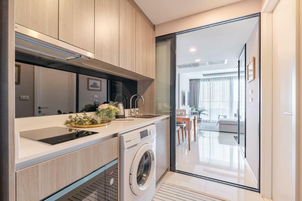 Sukhumvit Asok Modern Suite Bangkok Exterior foto