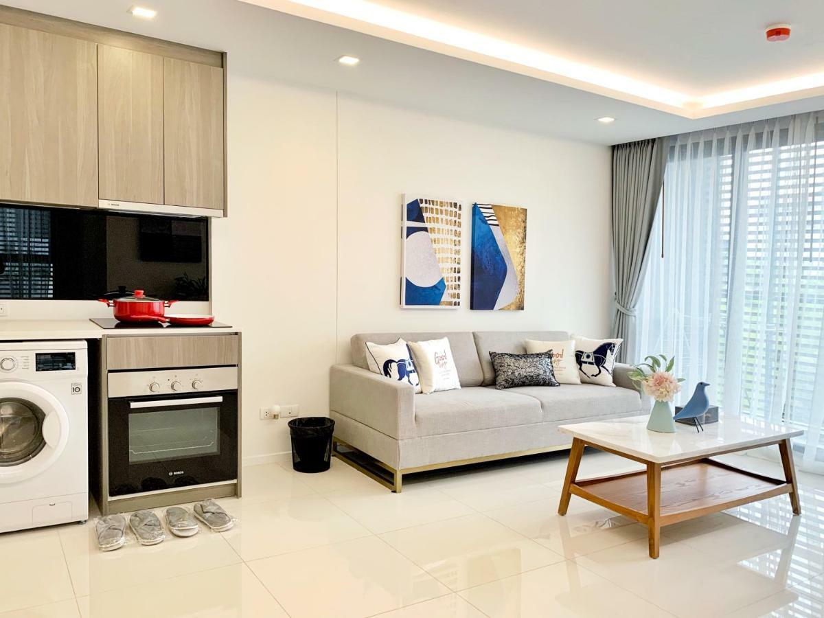 Sukhumvit Asok Modern Suite Bangkok Exterior foto