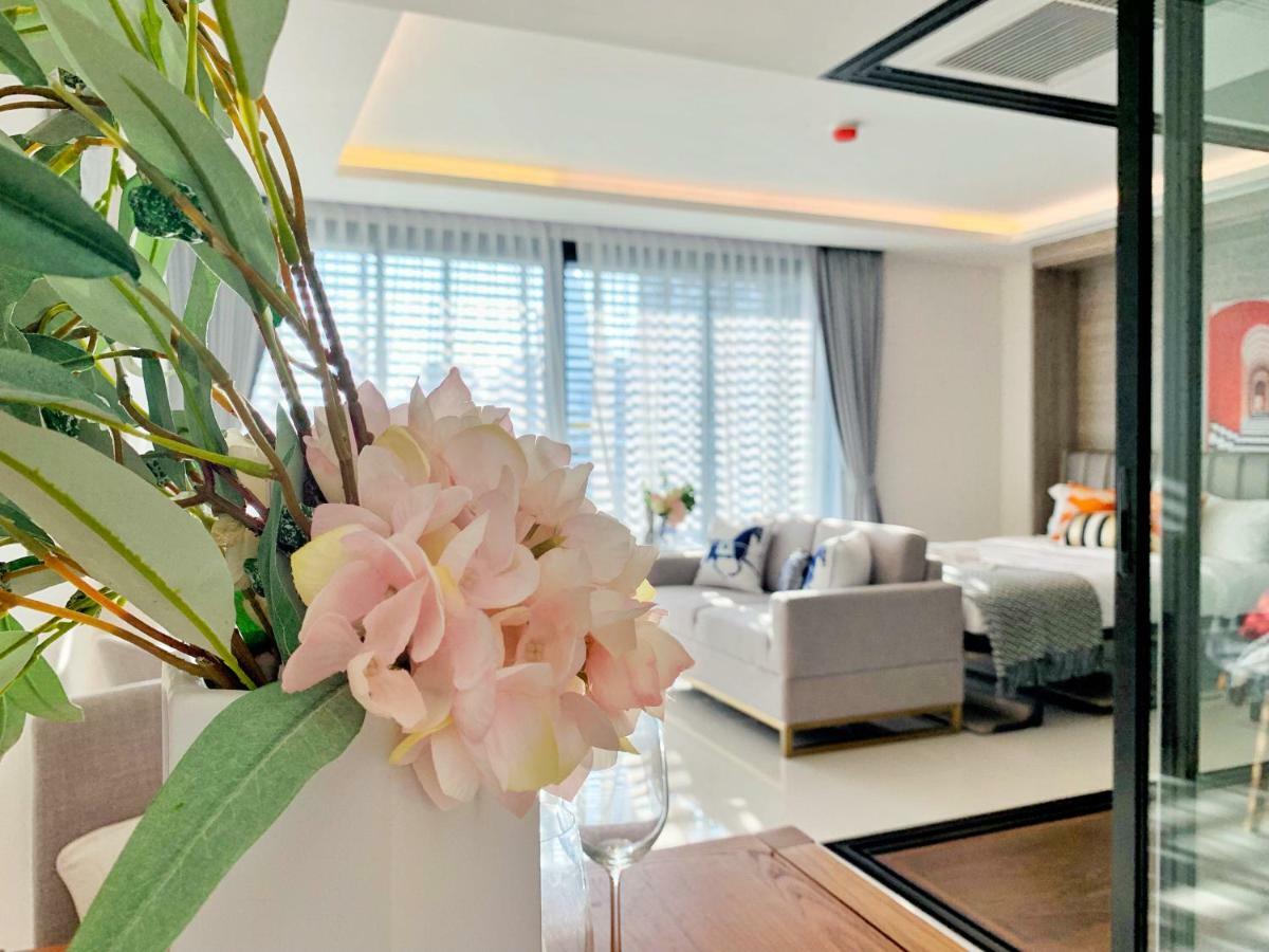 Sukhumvit Asok Modern Suite Bangkok Exterior foto